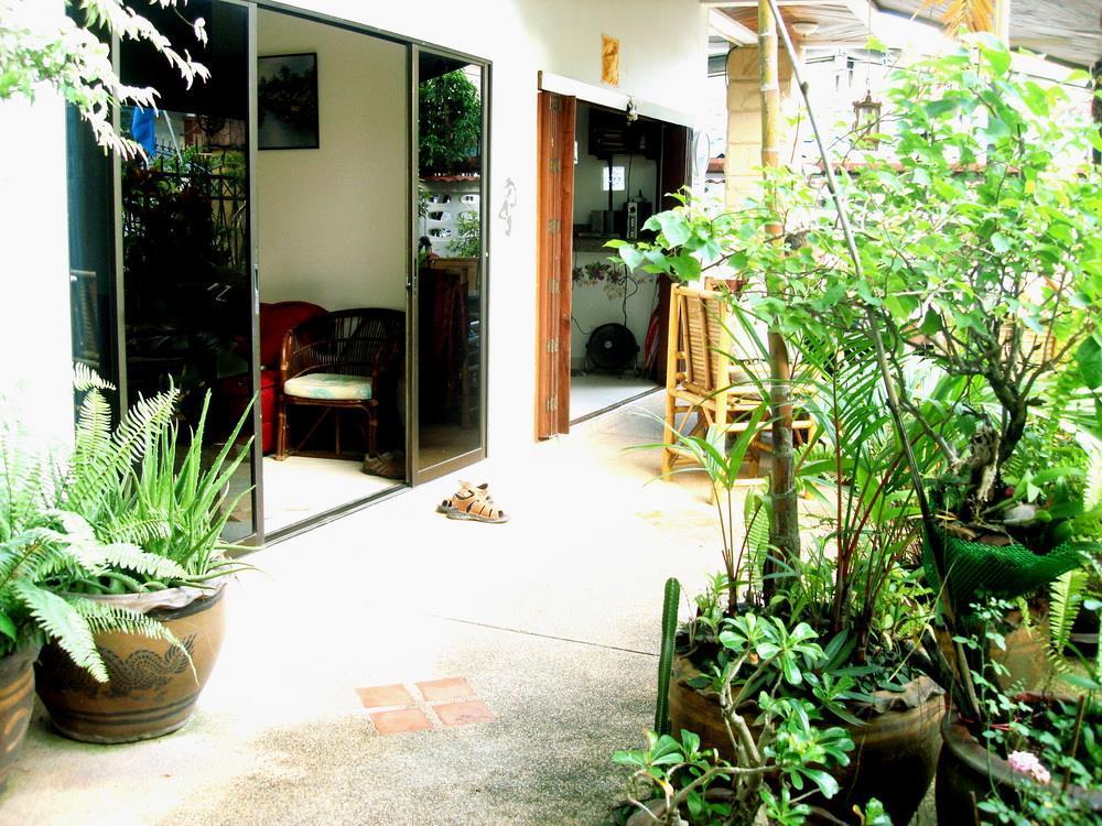 Waree'S Guesthouse Phuket ภายนอก รูปภาพ